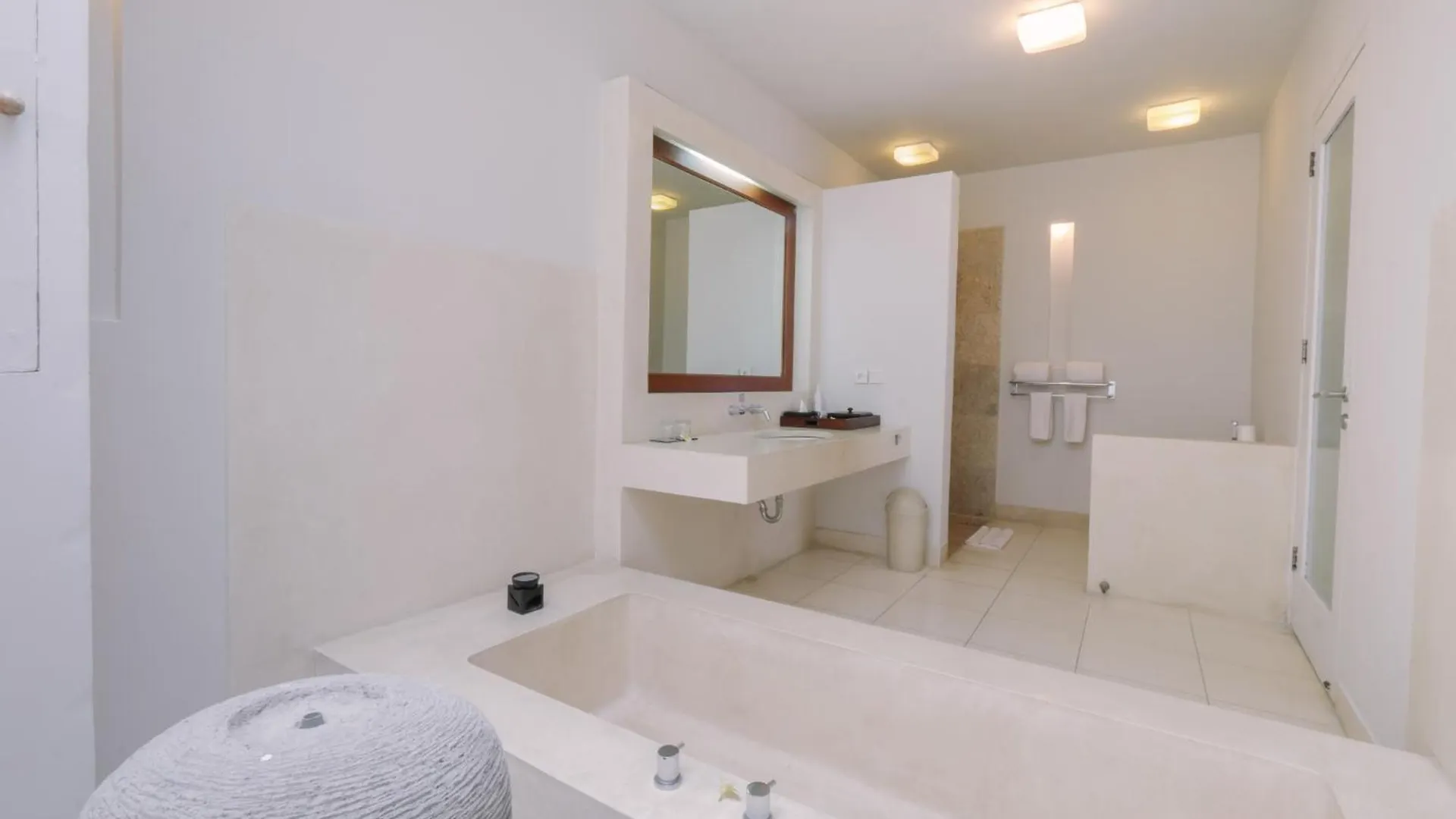 Kaisa Villas Seminyak سمينياك